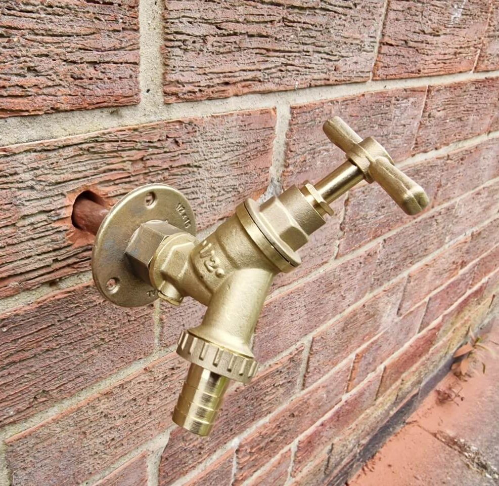outside tap fitting through wall