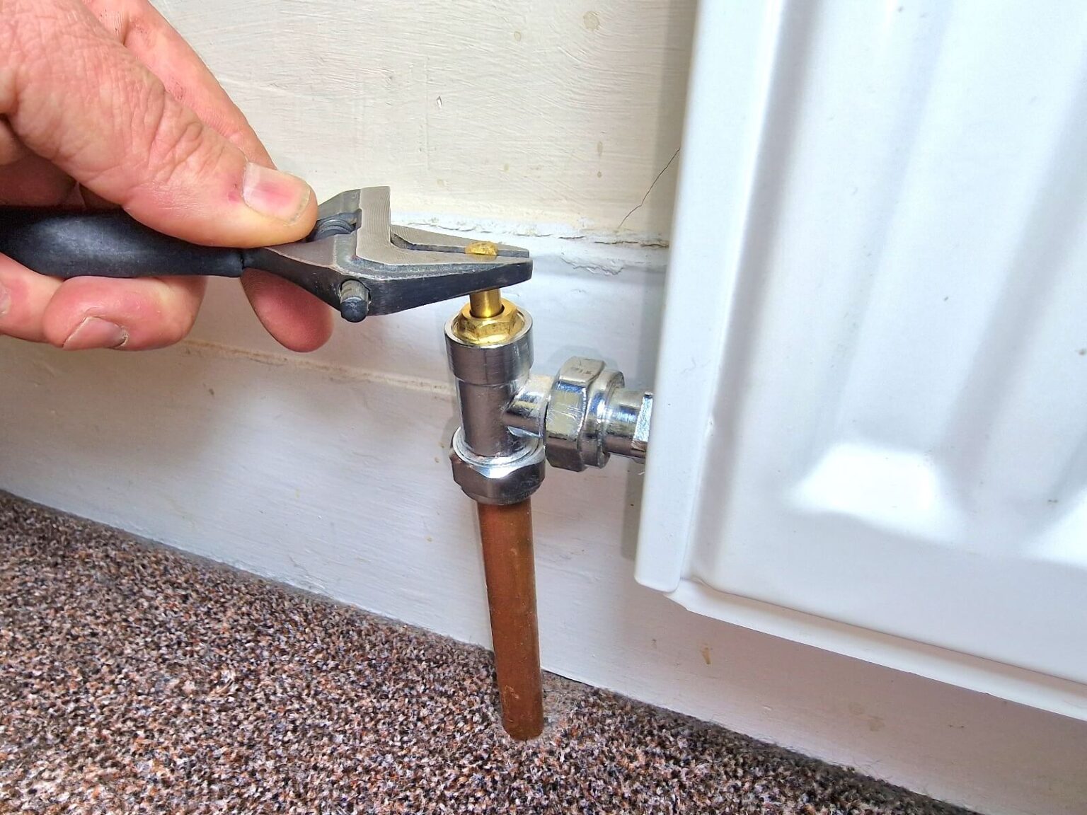 Radiator Not Heating Up Guide 7 Top Causes and Fixes