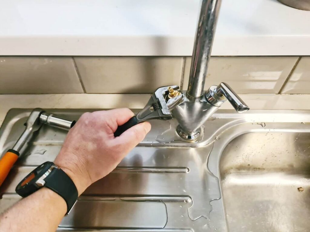 how to change a kitchen tap cartridge