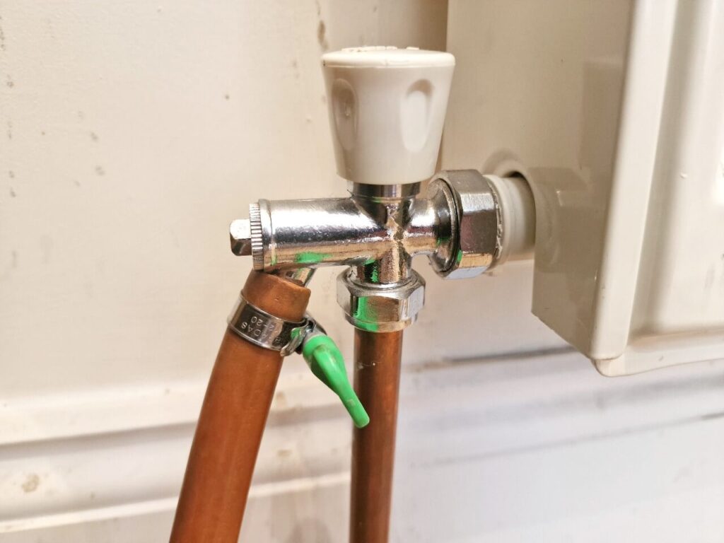Drain down hose on drain off valve