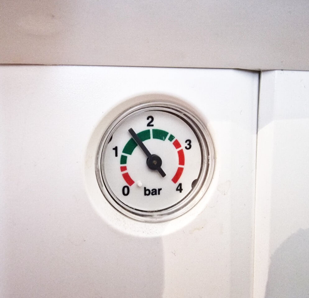 What pressure should be on Worcester boiler gauge
