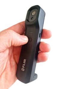 FLIR ONE Edge Pro in Hand