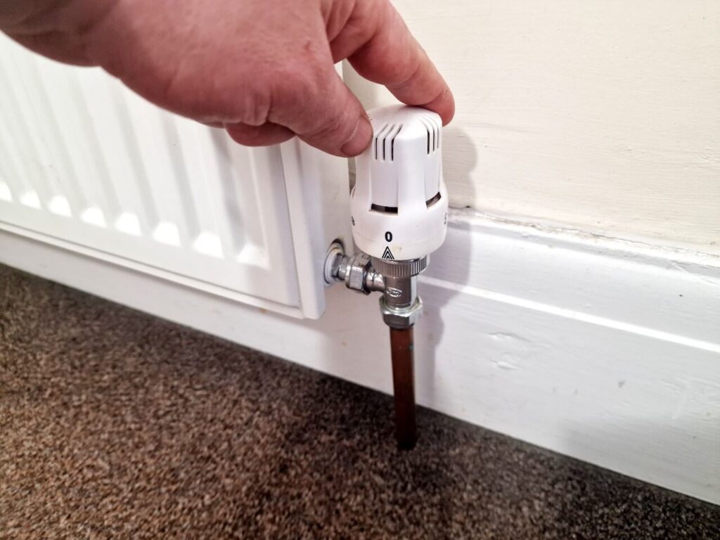 Thermostatic radiator valve turned off