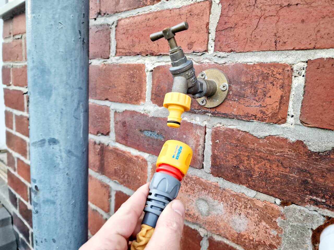 how-to-connect-hose-to-tap-advice-the-easy-and-best-ways